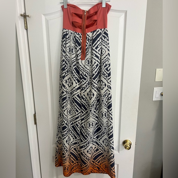 Strapless maxi dress - Picture 2 of 5